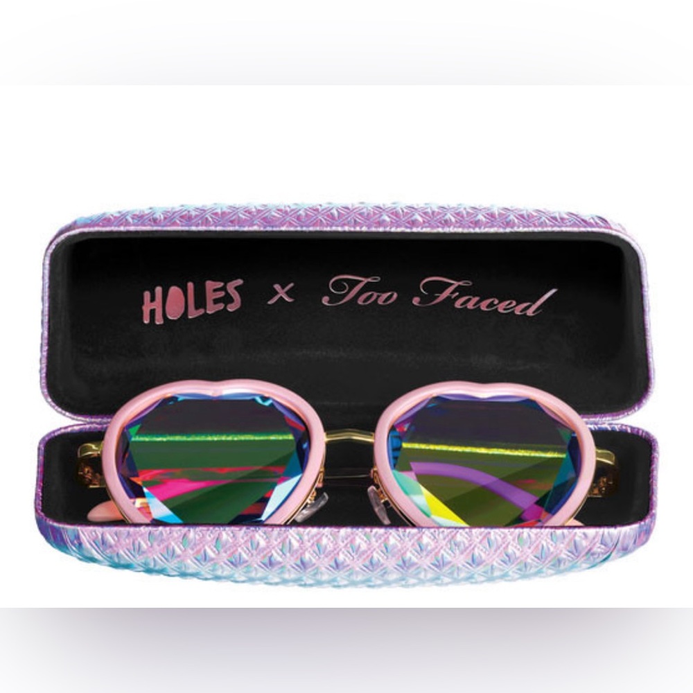 holes x Too Faced kaleidoscope heart shaped glasses 🕶️💕 🫧